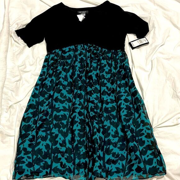 NWT- Essentials by A.B.S. - 10 - Picture 1 of 10